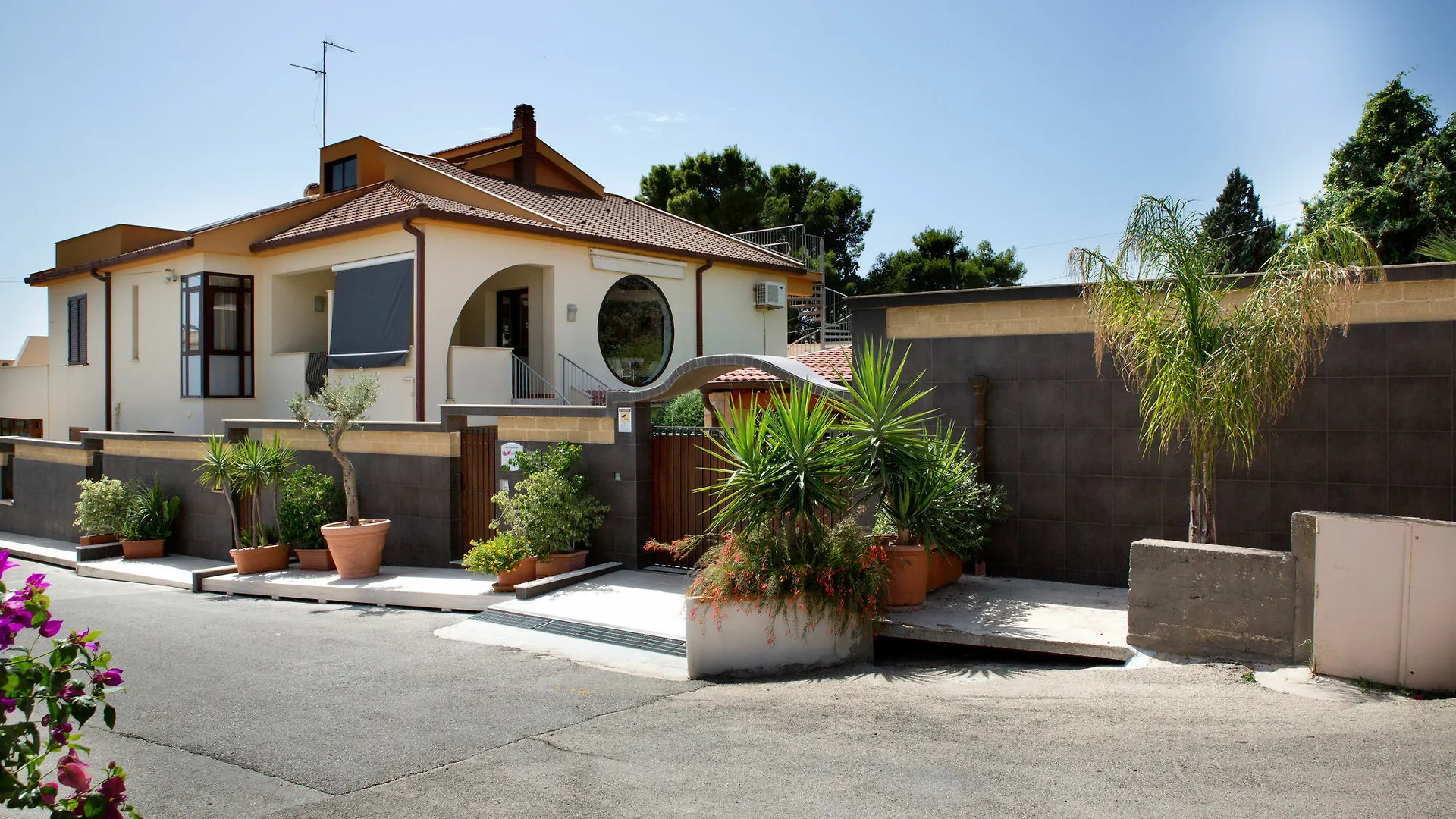 B&B Il Mandorlo contacts